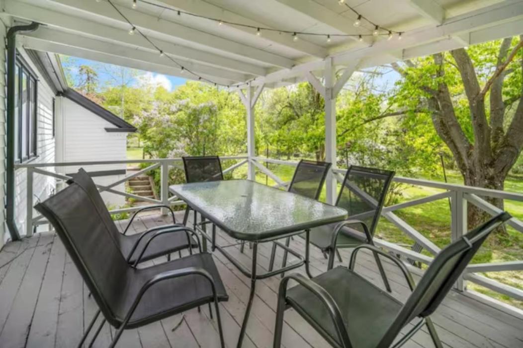 Cayuga Bungalow On Lake—Sleeps 13—Outdoor Firepit Lansing Екстериор снимка